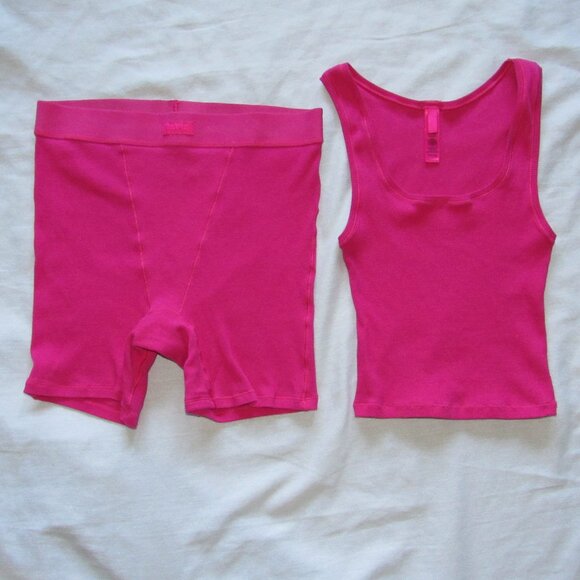 SKIMS Other - SKIMS Ribbed Lounge Set Ribbed Tank And Boxer Shorts PINK Size S/M